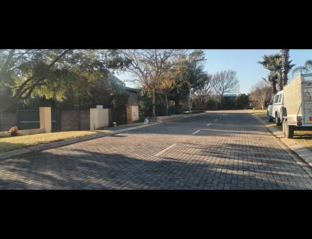 LAND FOR SALE IN PROTEA RIDGE